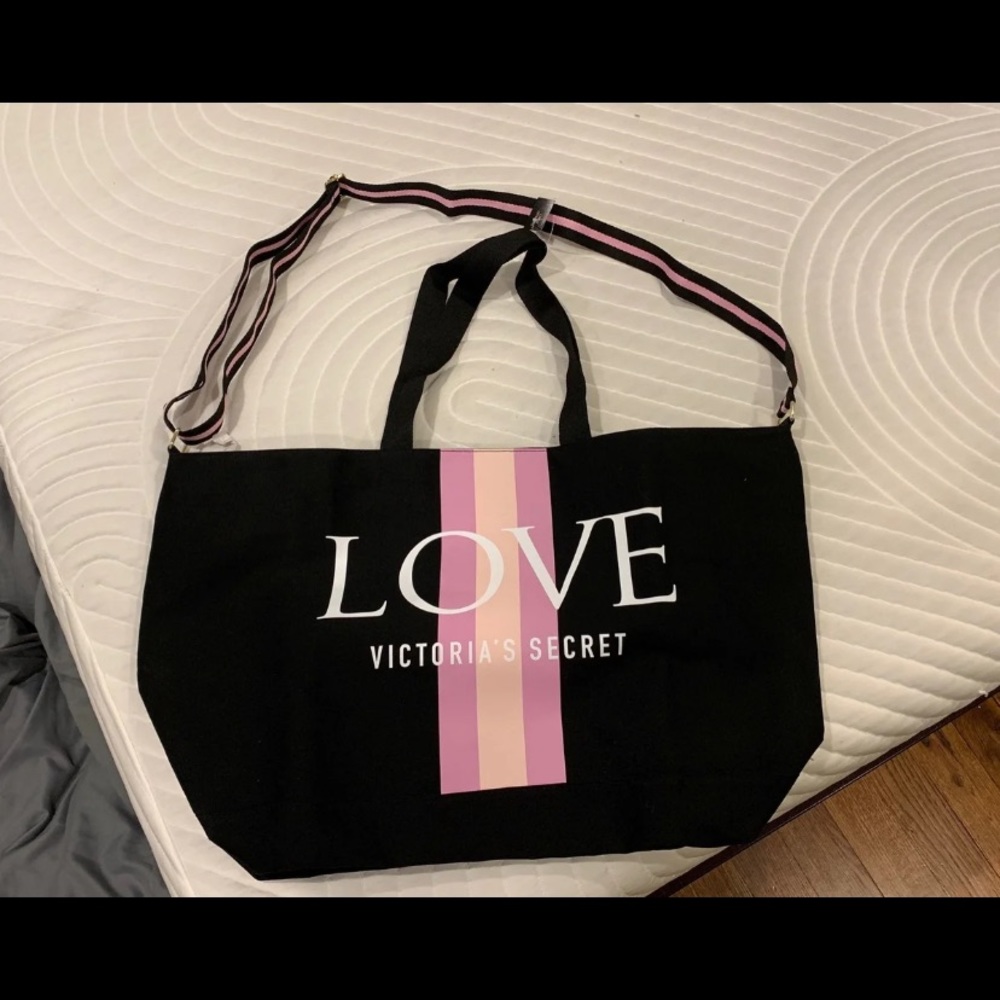 Victoria’s Secret tote bag